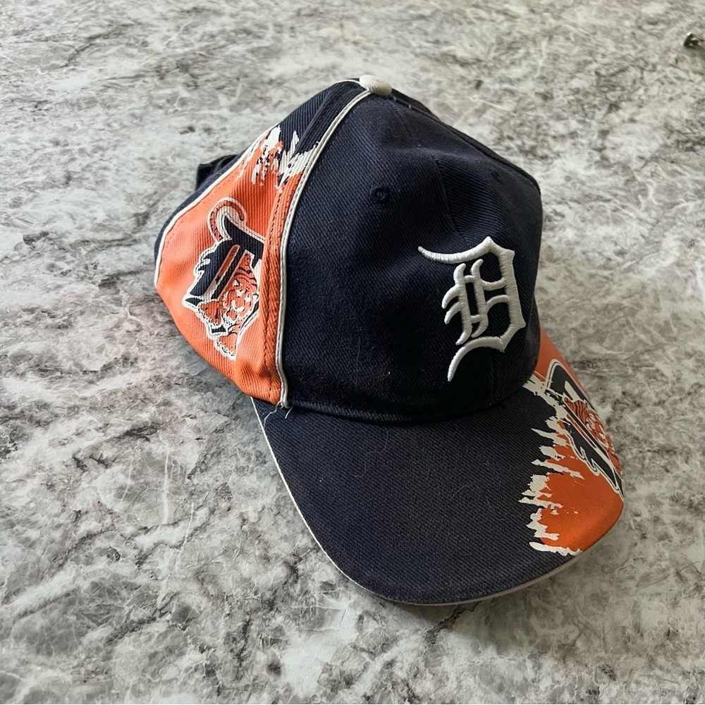 MLB Detroit Tigers baseball hat one size Velcro orange navy